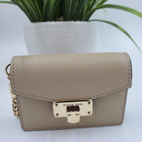 Michael Kors Handbags - Michael Kors Cardholder Leather Wallet